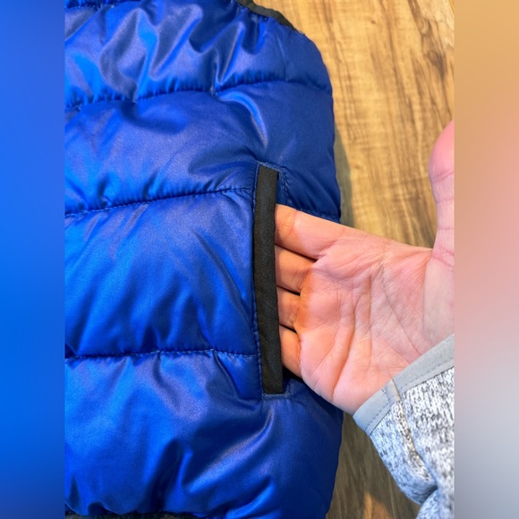 Boys Royal Blue Zip Up Sleeveless Puffer Vest (XS) - Picture 2 of 5